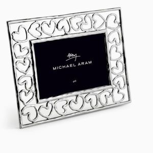 Michael Aram heart collection sterling silver 4x6 frame.